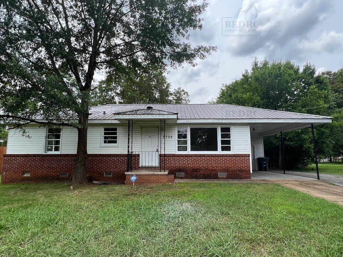 Foto principal - 2706 Norton Ave NW
