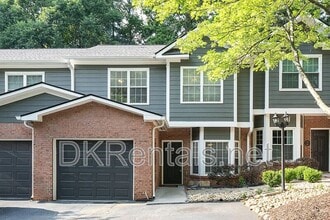 Building Photo - 2680 Pine Tree Rd NE