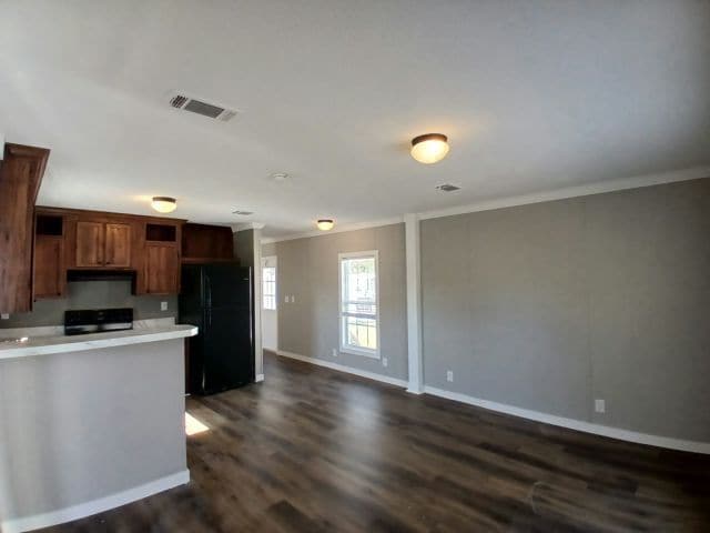 Building Photo - 1660 Genie St