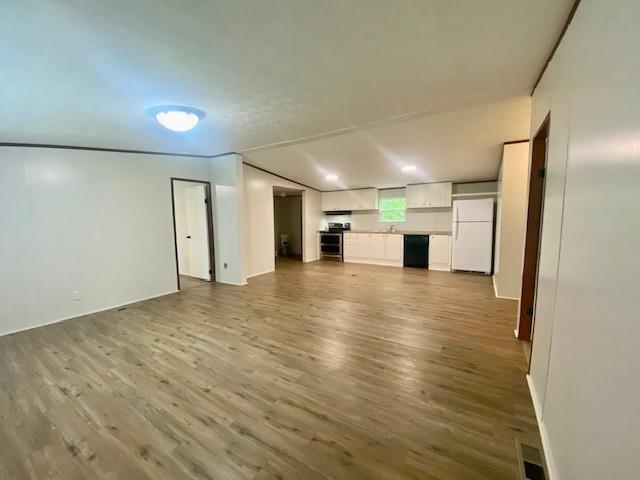 Foto del edificio - 133 Willow Ln