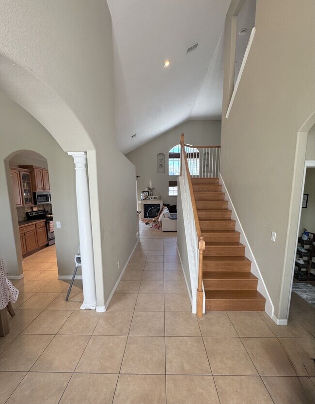 Foto del edificio - 1890 Briland St