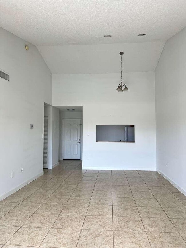 Foto del edificio - 465 SW 113th Way