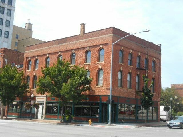 Primary Photo - 300 W 3rd St