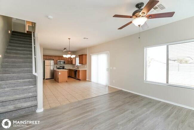 Building Photo - 3618 W Vineyard Rd, Phoenix, AZ 85041