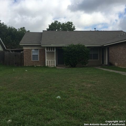 Foto del edificio - 14437 HEREFORD DR