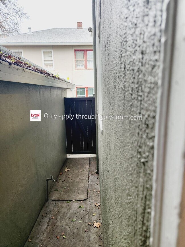 Foto del edificio - 936-940sa