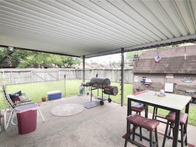 Foto del edificio - 13730 Oleoke Ln