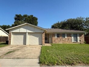 Building Photo - 8013 Emerald Hills Way