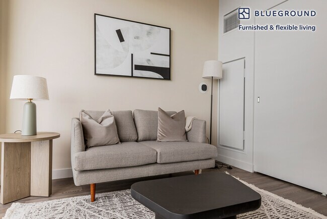 Foto del edificio - 1210 S Indiana Ave