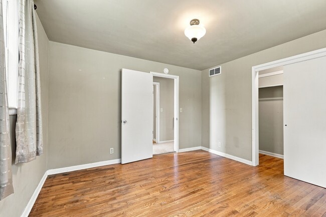 Building Photo - 3710 Stanley St