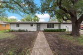Primary Photo - 733 W 5th St