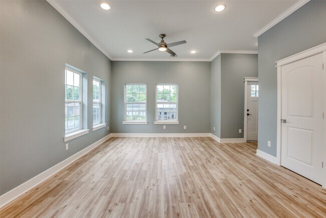Building Photo - 4927 E Ridge Creek Dr