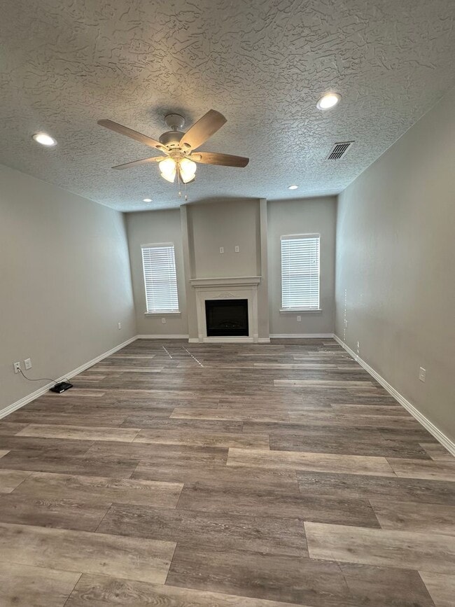Foto del edificio - Stunning 3 Bed Home! Managed by Owner!