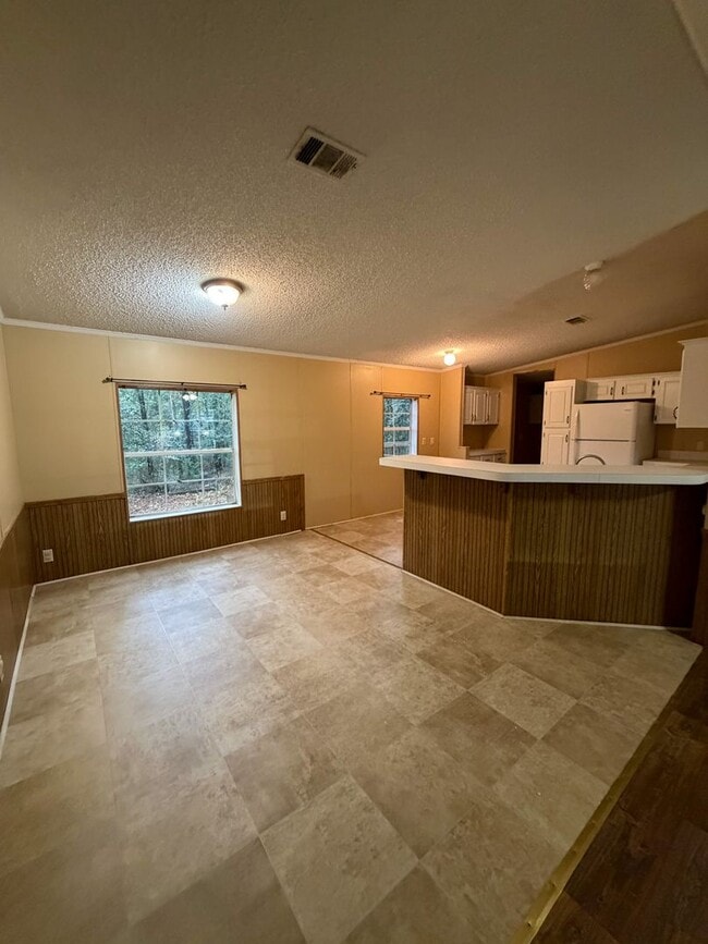 Building Photo - 1669 Pickens Cir