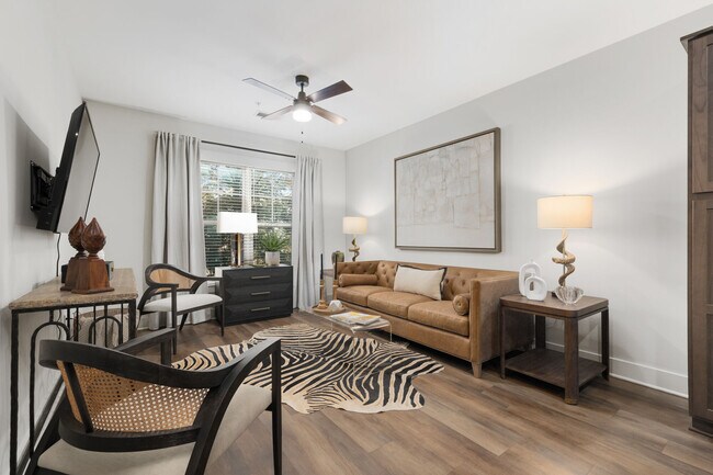 Foto del edificio - At The Park Apartments