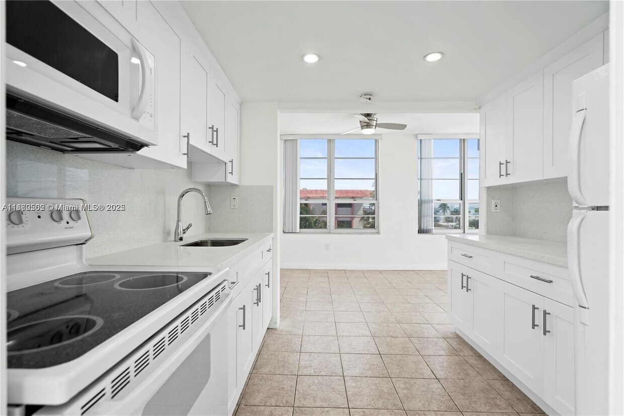 Primary Photo - 7735 Abbott Ave