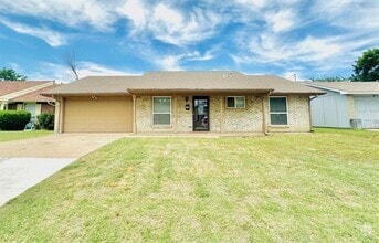 Building Photo - 326 W Grenoble Dr