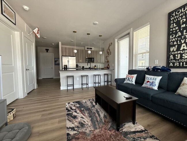 Foto del edificio - 12208 Tech Ridge Blvd