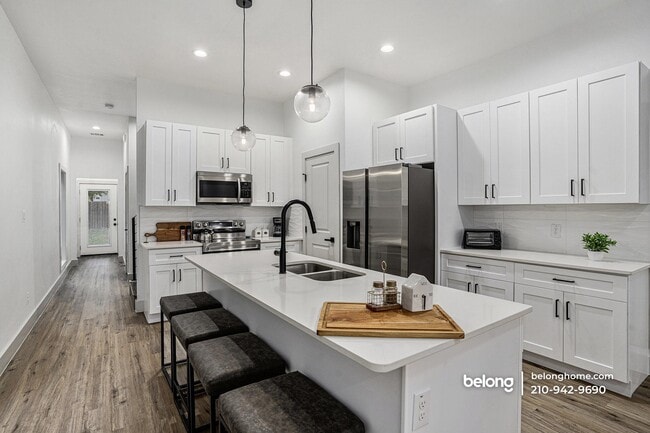 Foto del edificio - 321 Porter St