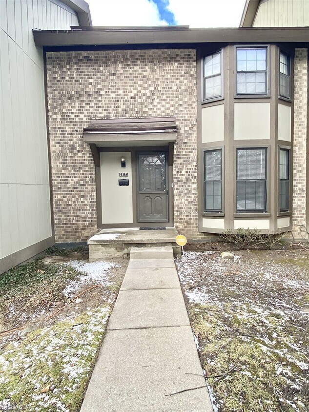 Primary Photo - 3 br, 2.5 bath House - 25123 Greenbrooke Dr