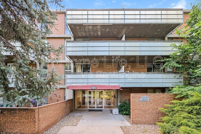 Foto del edificio - 2500 S York St