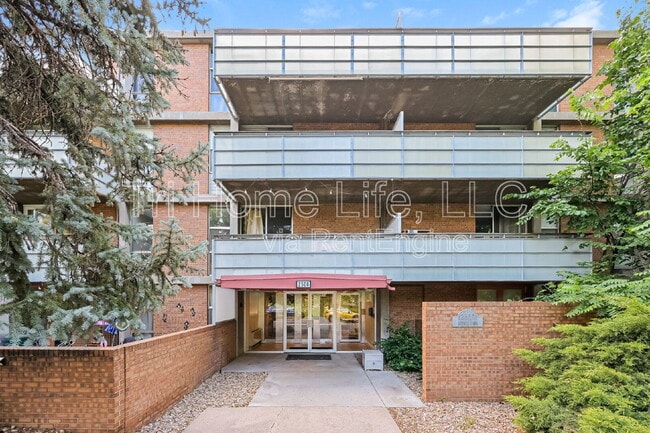Building Photo - 2500 S York St