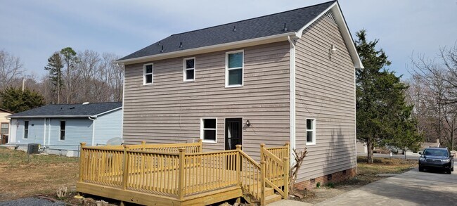 Foto del edificio - 4505 Southern Webbing Mill Rd