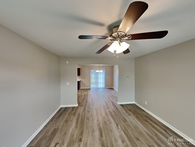Building Photo - 1511 Gambill Wood Drive Smyrna TN