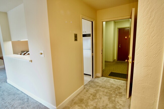 Foto del edificio - 1305 Webster St
