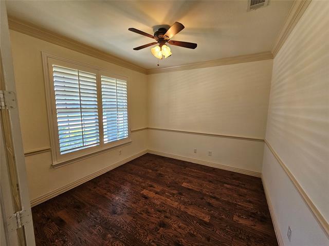 Foto del edificio - 12340 Payne St