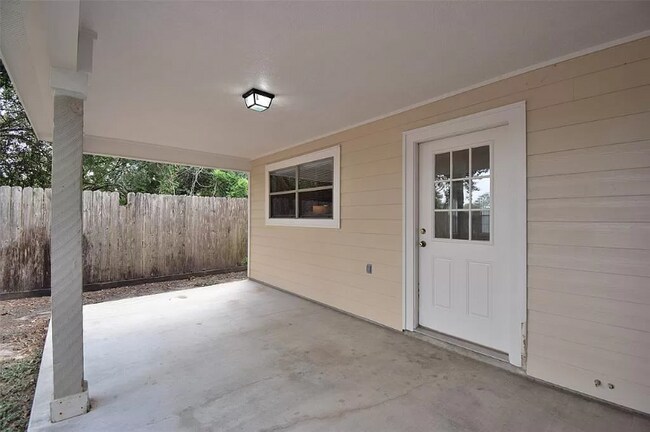 Foto del edificio - 504 Texas St