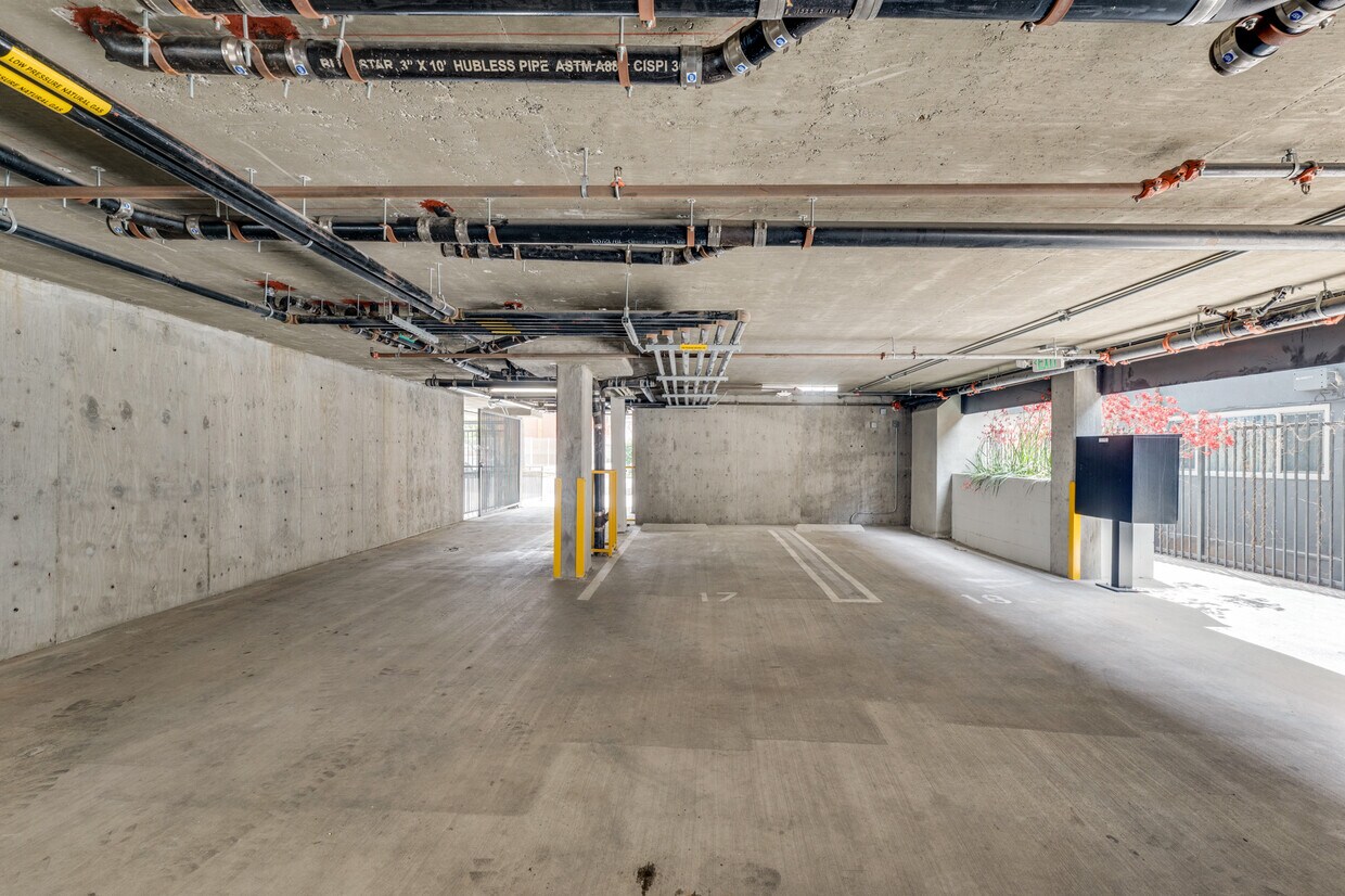 Foto del edificio - 917 S Berendo St