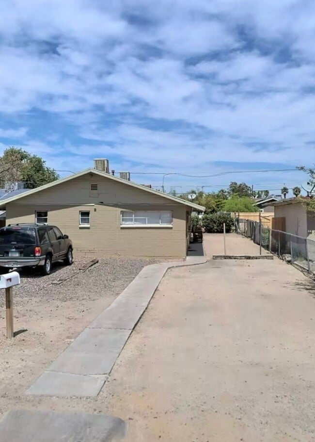 Photo - 2938 W Coronado Rd House