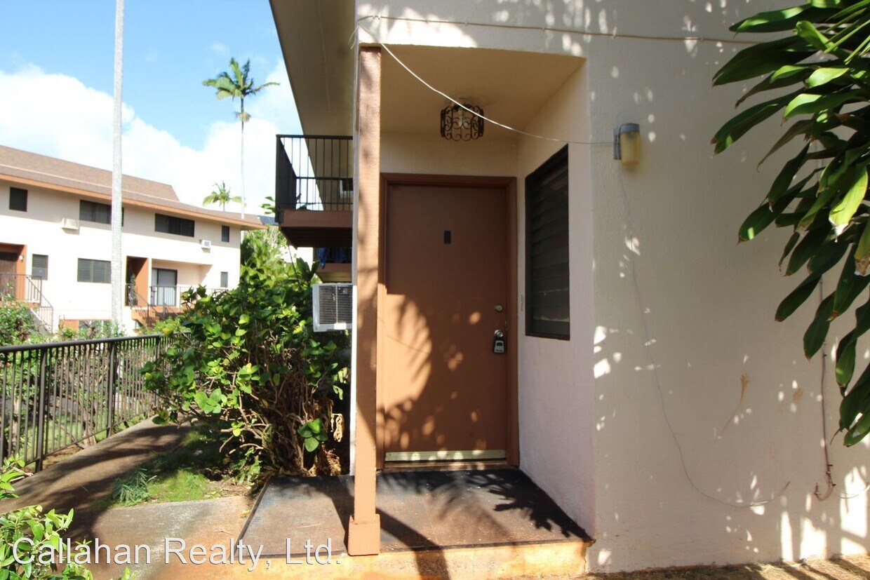 3 br, 2.5 bath House 98376 Kaonohi St 3 House Rental in Aiea, HI