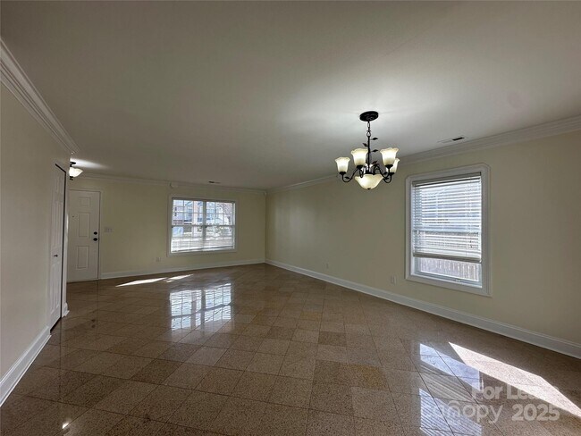 Foto del edificio - 4115 Rosefield Ct