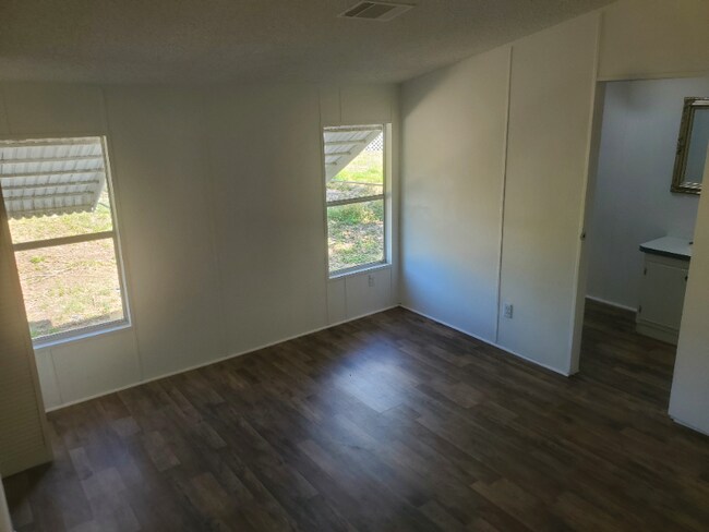 Foto del edificio - 3931 W Ridgewood Dr