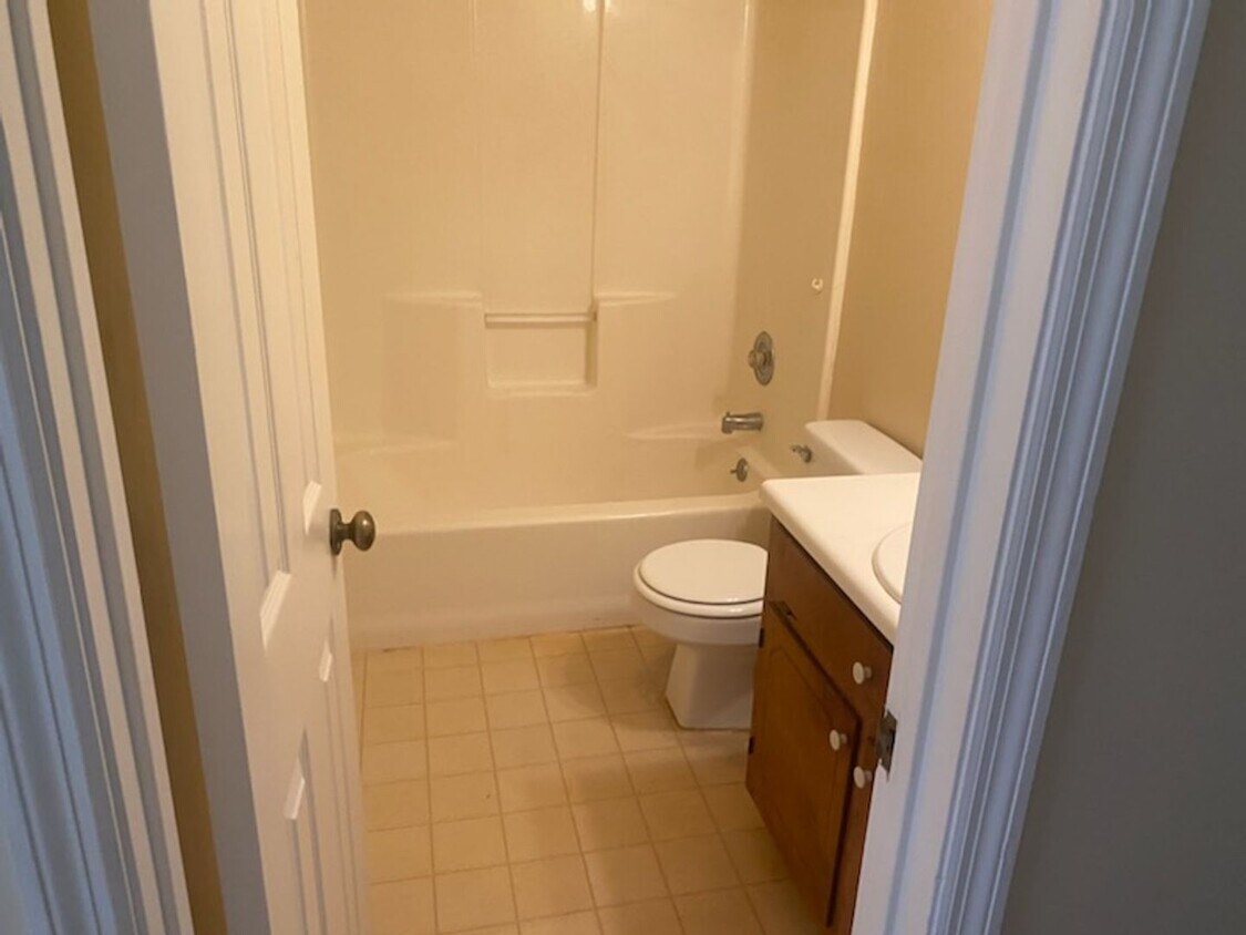 Building Photo - 307 Station Crossing Dr