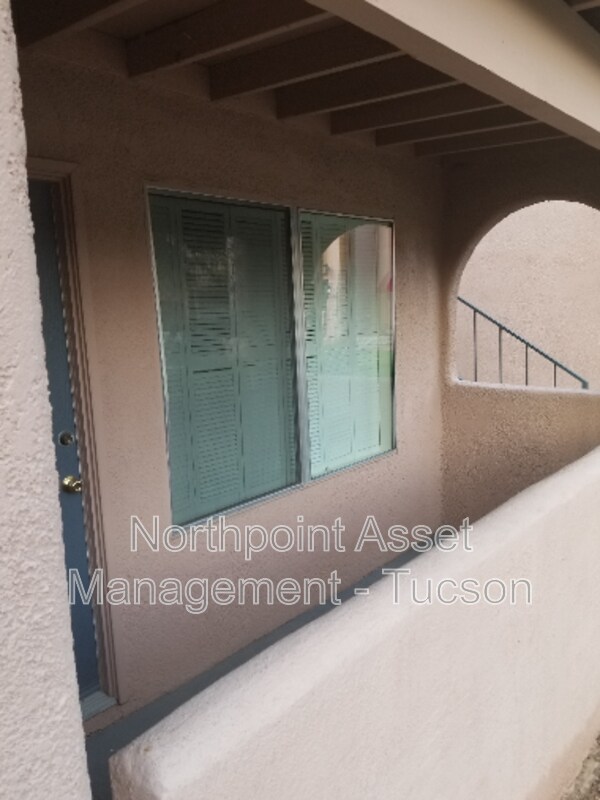 Foto del edificio - 3993 N Campbell Ave