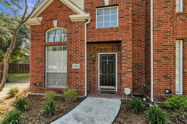 Foto del edificio - 3904 Creek Crossing Dr