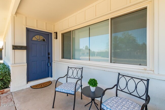 Foto del edificio - 8302 E Windsor Ave