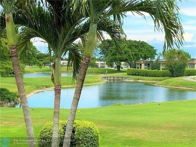 Foto del edificio - 954 Normandy Trail