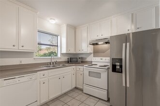 Building Photo - 2118 Avenue M