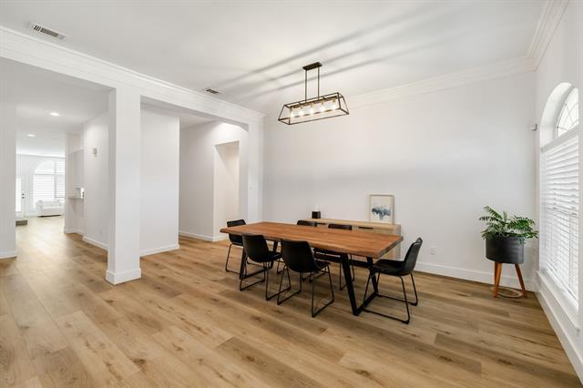 Foto del edificio - 624 Mossycup Oak Dr