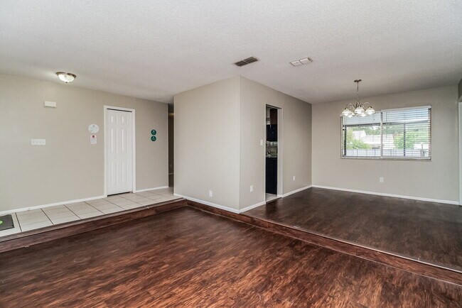 Foto del edificio - 235 S Shadow Bay Dr