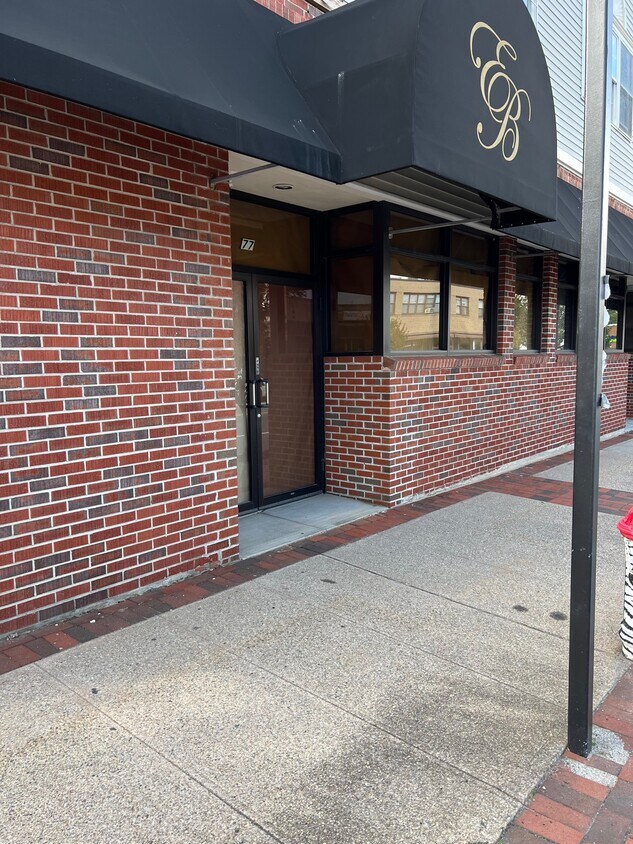 Primary Photo - 77 Rolfe Square