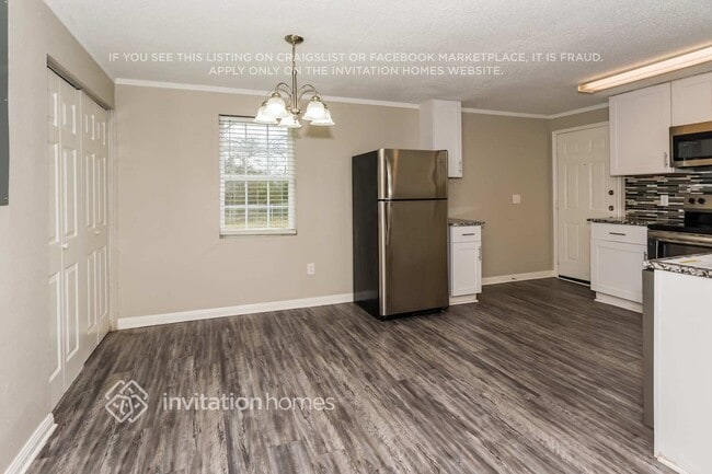 Building Photo - 606 College Mound Rd