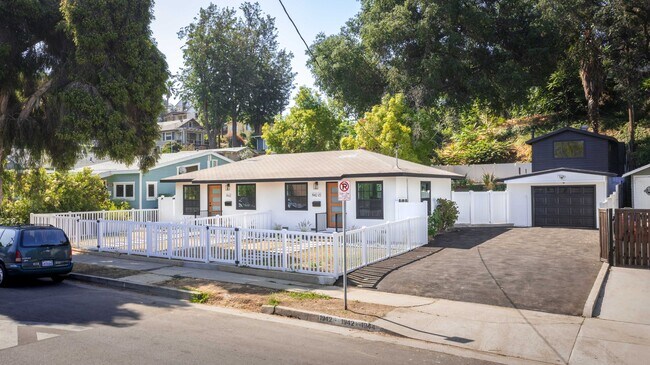 Foto del edificio - 1942 Chickasaw Ave