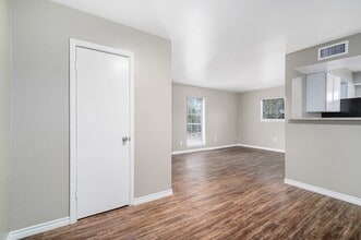 Building Photo - 1303 S 2nd St