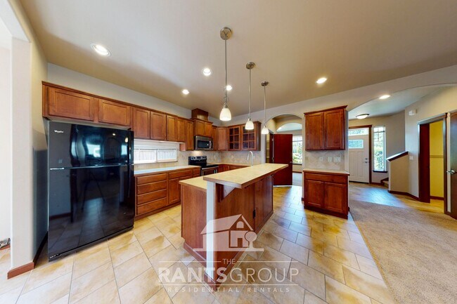Foto del edificio - Beautiful Home In Puyallup! Easy JBLM Comm...