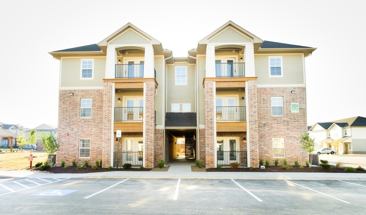 Towne Park Apartments - Towne Park Apartments